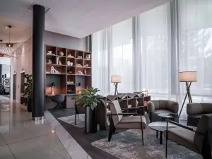โรงแรมราดิสสัน เรด, สนามบินออสโล