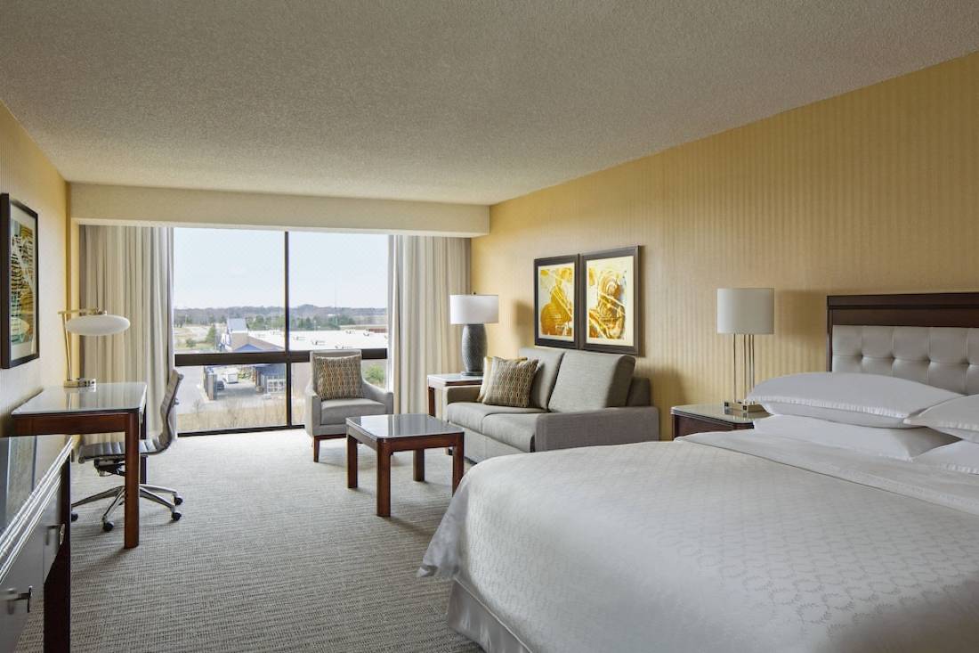 Sheraton West des Moines-West Des Moines Updated 2022 Room Price-Reviews &  Deals | Trip.com