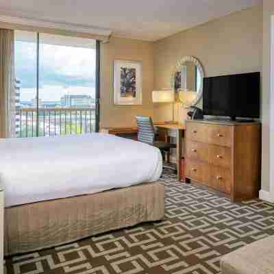 DoubleTree by Hilton Jacksonville Riverfront Rooms