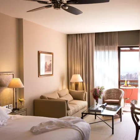 Asia Gardens Hotel & Thai Spa, a Royal Hideaway Hotel
