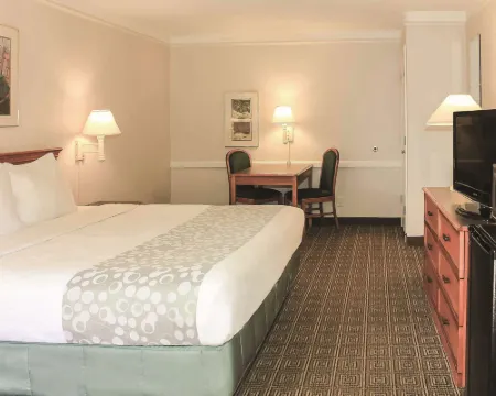 La Quinta Inn by Wyndham Tyler Hotels in Tyler