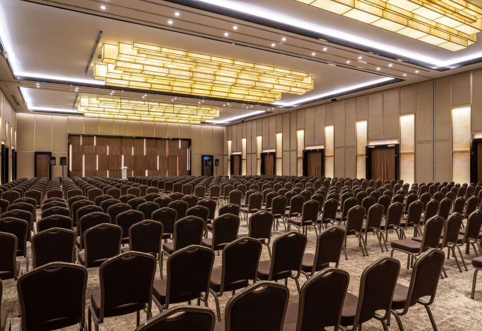 래디슨 블루 호텔 & 컨퍼런스 센터 니아메