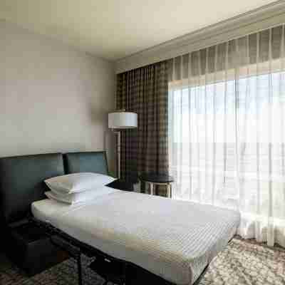 The Woodlands Waterway Marriott Hotel & Convention Center Rooms