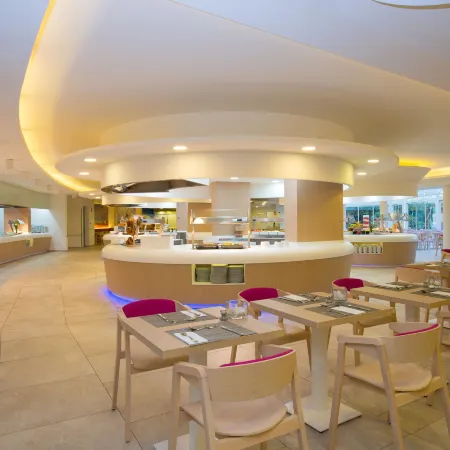 Iberostar Waves Playa Gaviotas All Inclusive