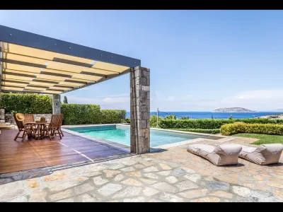 Analisa Luxury Villa Hotels near Port Authority Palaia Fokaia