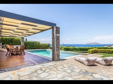 Analisa Luxury Villa