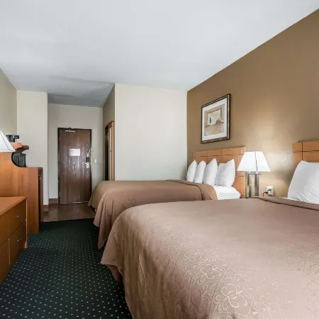 Quality Inn Coralville - Iowa River Landing