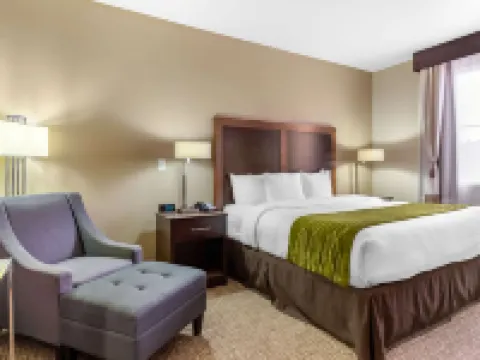 Comfort Inn & Suites Lakeside Hoteles en Eagle Pass