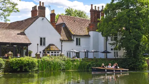 The Kingfisher - parking