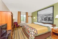 Super 8 by Wyndham Bedford - 2-Star