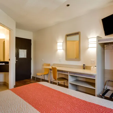 Ramada by Wyndham Lithia Springs Atlanta