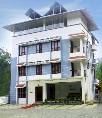 Pine Tree Munnar Hotels in Devikolam