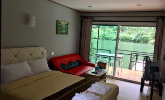 River Hill Side Resort
