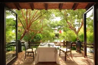 Asia Gardens Hotel & Thai Spa, a Royal Hideaway Hotel - Mountain view