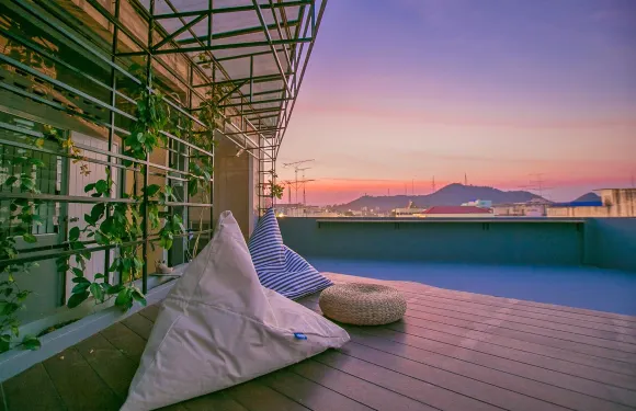 切蒂景觀青年旅館和屋頂酒吧