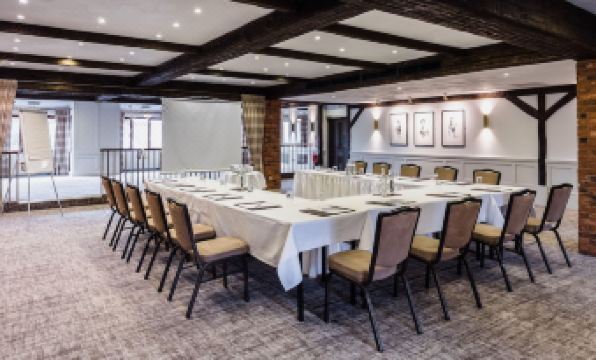 3. 스터럽스 호텔..