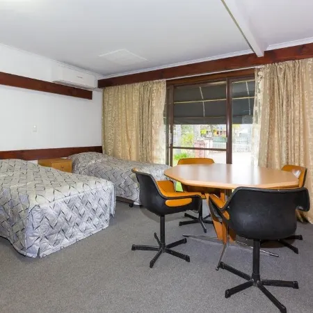 Eden Nimo Motel