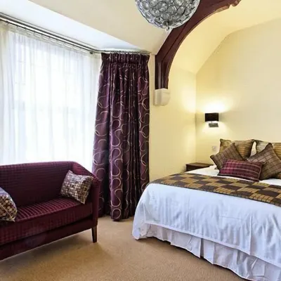 Lucarelli Inn Hotels near Mayfair Suite