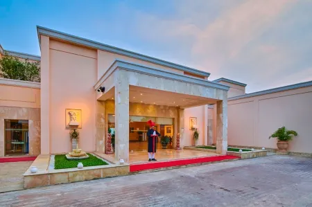 The Lalit Temple View