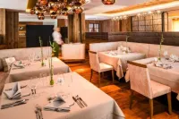Alpine Luxury Spa Resort Schwarzenstein - breakfast