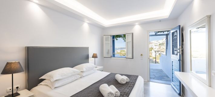 Alexandros Apartments Hotels in Naoussa