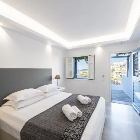 Alexandros Apartments