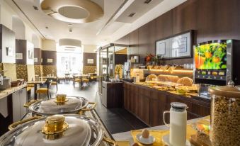 Hotel Post Wien - Housity