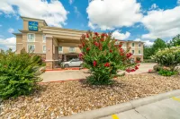 Restwell Inn & Suites I-45 North