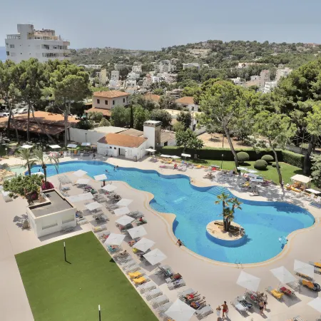 BQ Belvedere Hotel Отели рядом с достопримечательностью «Дворец Маривент»