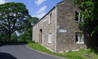 Tithe Barn Bed and Breakfast - Housity