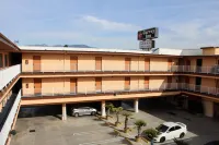Garvey Inn Hôtels à : Monterey Park