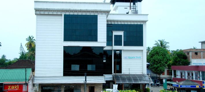 Hotel Royale Park Alleppey Отели в г. Аллеппи