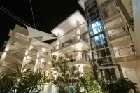 Rovira Suites - Infinity Pools