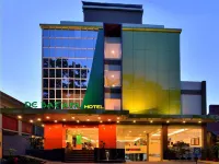 De Batara Hotel Hotels near Ciroyom