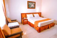 Tanjung Pesona Beach Resort & Spa فنادق في Sungailiat