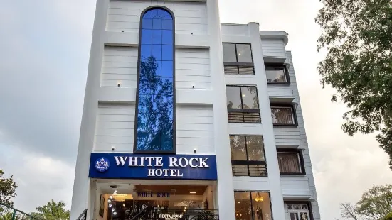 Hotel White Rock by the Solitaire Hospitality