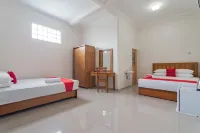 RedDoorz Syariah Plus @ Perintis Guesthouse Tasikmalaya - 3-Star