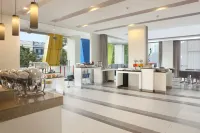 Amaris Hotel Margorejo Surabaya - sarapan