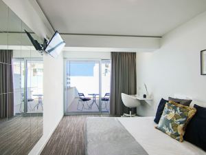 Phaedrus Living: Luxury Suite Nicosia 502