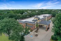 Quality Inn West Plano - Dallas Hotels near Third Place Park