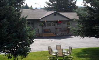 White River Inn