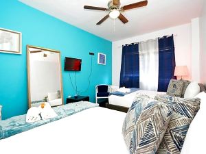 South Beach Rooms and Hostel