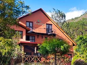 Hotel Rancho Constanza & Cabañas de la Montaña