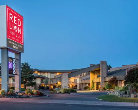 Red Lion Hotel Pasco Airport & Conference Center Hotels in Pasco