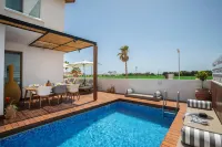 Chris le Mare Luxury Villa Hotels in Paralimni