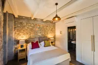 North Point Rooms
