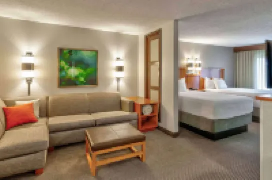 Wyndham Garden Kansas City Airport