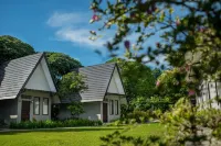 The Alit Hotels in Wonosalam