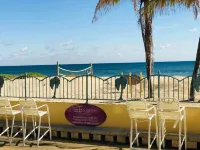 Ebb Tide Resort - Meerblick