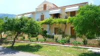 Stalaktites Studios Hotels in Moussata